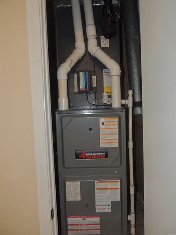 16 Red Oak Place, Maumelle, AR 72113