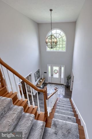 2702 CHESTNUT RUN RD, York, PA 17402