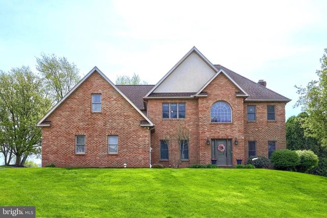 2702 CHESTNUT RUN RD, York, PA 17402