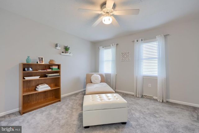 2702 CHESTNUT RUN RD, York, PA 17402