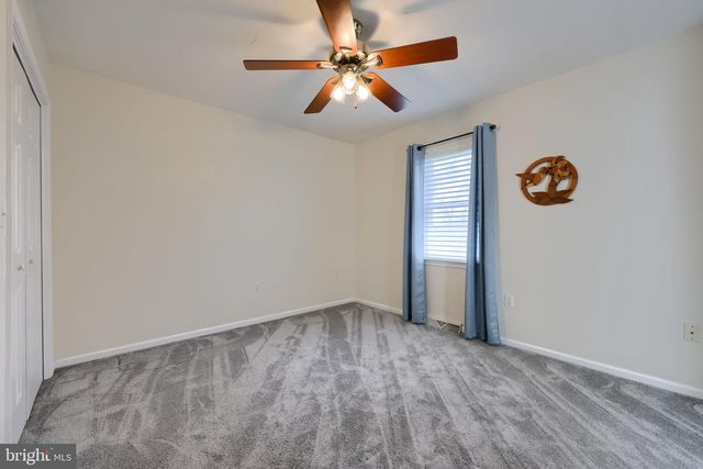 2702 CHESTNUT RUN RD, York, PA 17402