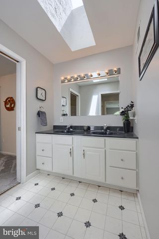 2702 CHESTNUT RUN RD, York, PA 17402