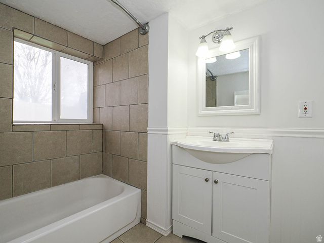 3712 S LONE STAR CIR, Magna, UT 84044