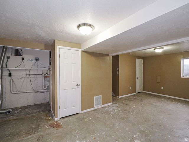 3712 S LONE STAR CIR, Magna, UT 84044