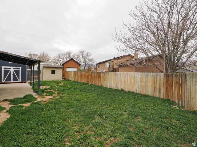 3712 S LONE STAR CIR, Magna, UT 84044