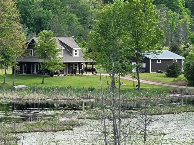 15303 Seymour Road, Grass Lake, MI 49240