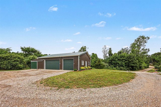 15303 Seymour Road, Grass Lake, MI 49240