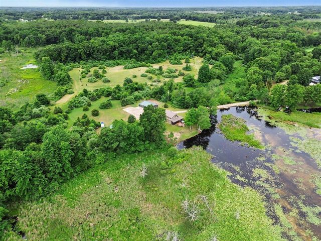 15303 Seymour Road, Grass Lake, MI 49240