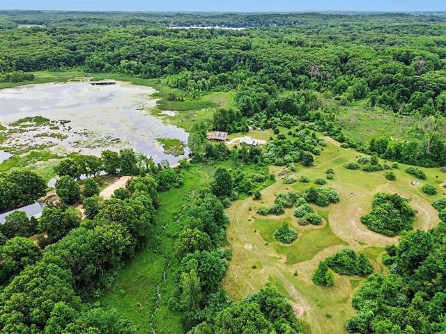 15303 Seymour Road, Grass Lake, MI 49240