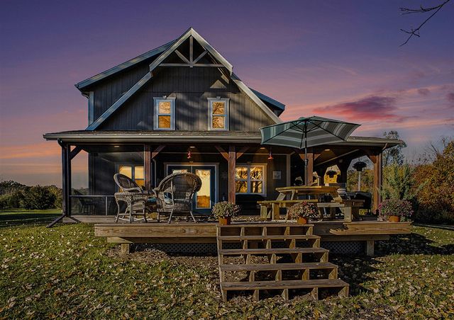 15303 Seymour Road, Grass Lake, MI 49240