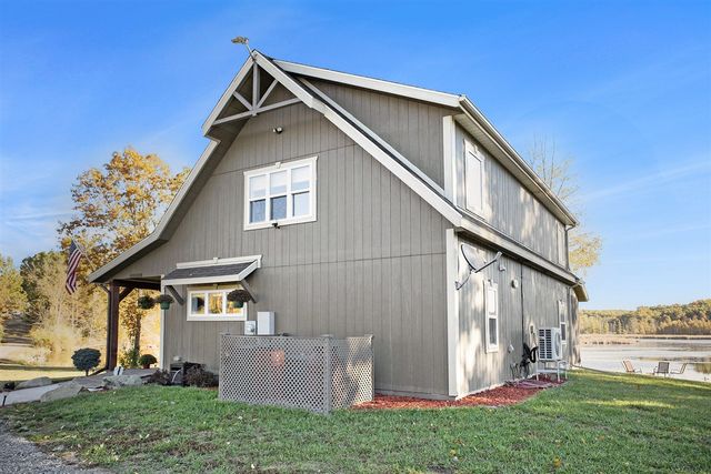 15303 Seymour Road, Grass Lake, MI 49240
