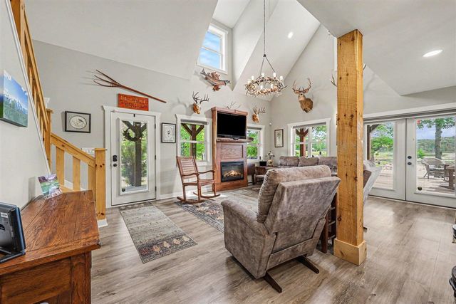 15303 Seymour Road, Grass Lake, MI 49240