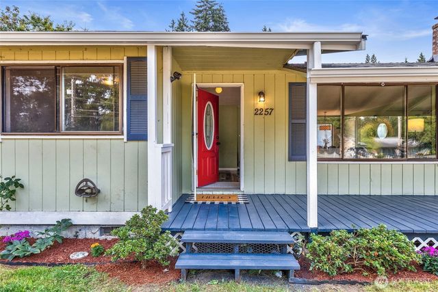 2257 NW Clinton Avenue, Poulsbo, WA 98370