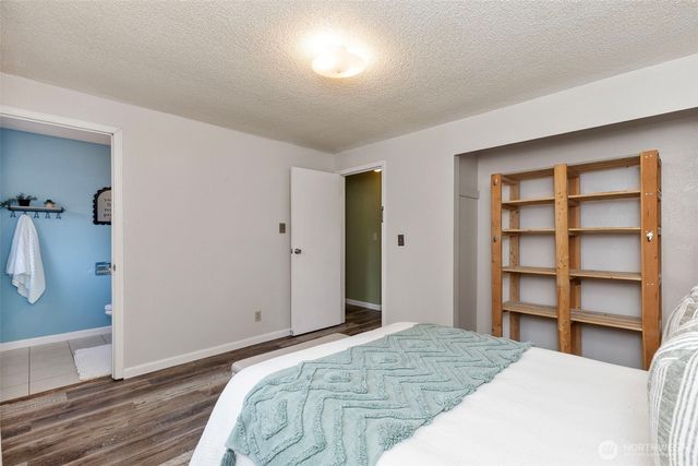 2257 NW Clinton Avenue, Poulsbo, WA 98370