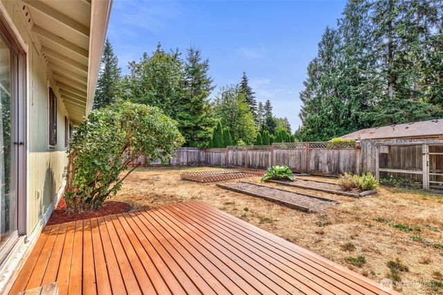2257 NW Clinton Avenue, Poulsbo, WA 98370