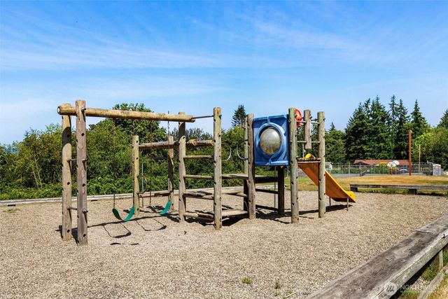 2257 NW Clinton Avenue, Poulsbo, WA 98370