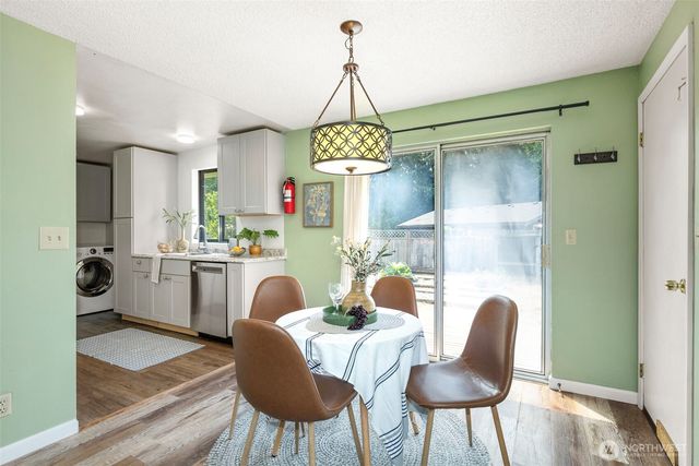 2257 NW Clinton Avenue, Poulsbo, WA 98370
