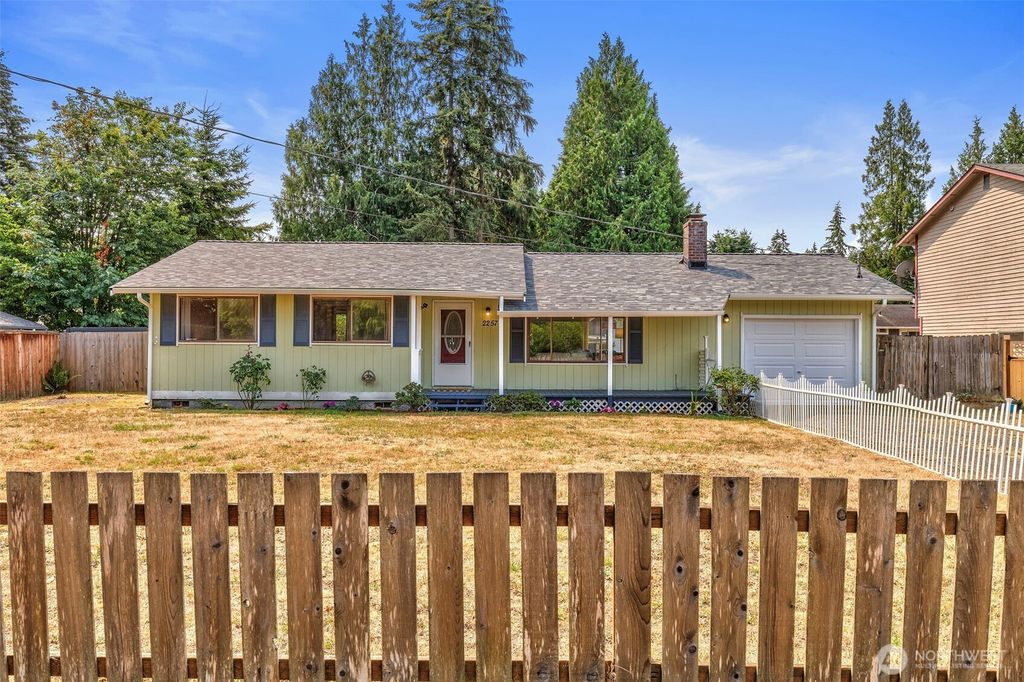 2257 NW Clinton Avenue, Poulsbo, WA 98370