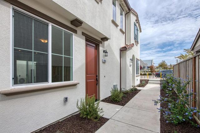 603 Santa Ynez Way B, Marina, CA 93933