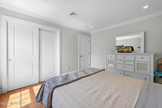 813 E Curtis Avenue, Wall, NJ 07719