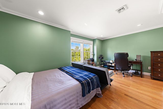 813 E Curtis Avenue, Wall, NJ 07719
