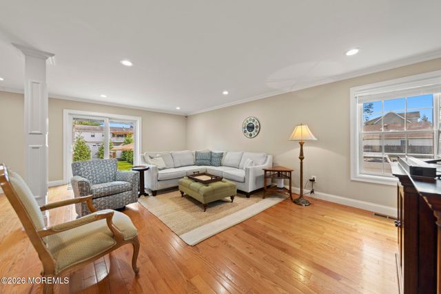 813 E Curtis Avenue, Wall, NJ 07719