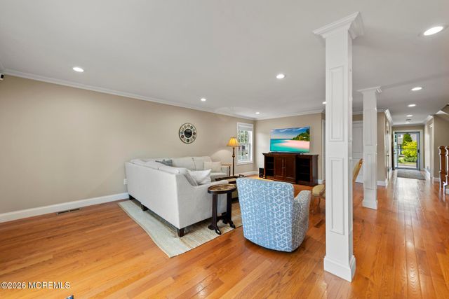 813 E Curtis Avenue, Wall, NJ 07719