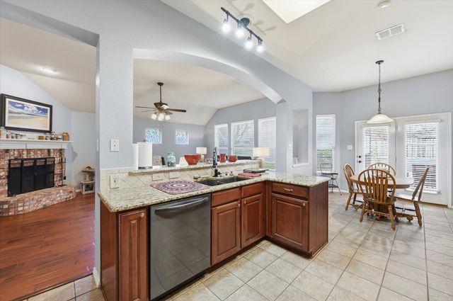 508 Titleist Drive, Mansfield, TX 76063