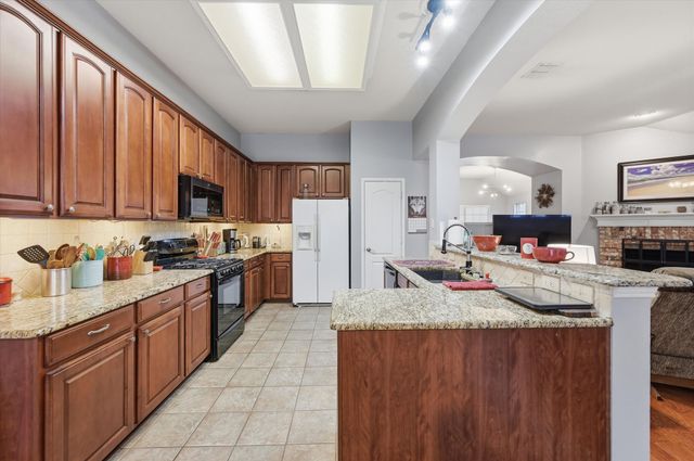 508 Titleist Drive, Mansfield, TX 76063