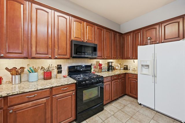 508 Titleist Drive, Mansfield, TX 76063