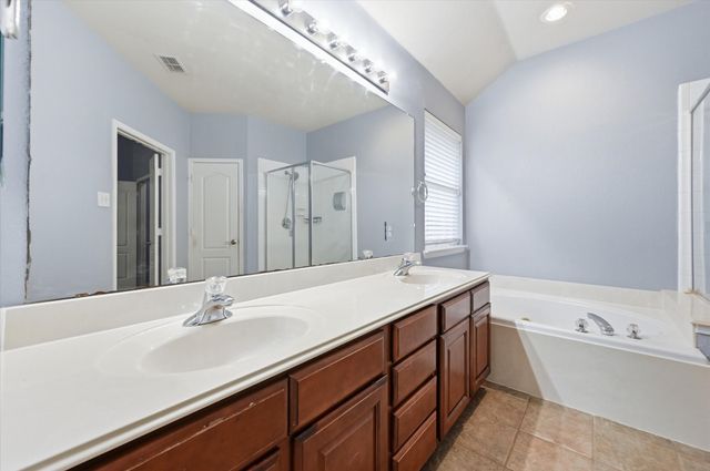 508 Titleist Drive, Mansfield, TX 76063