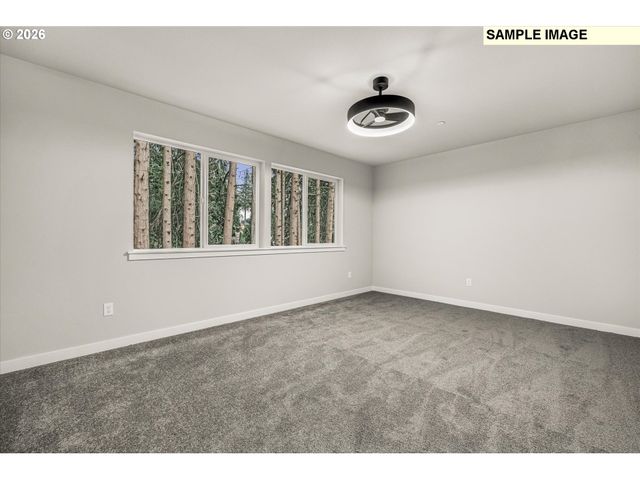 236 Nw MAWRCREST Ave, Gresham, OR 97030