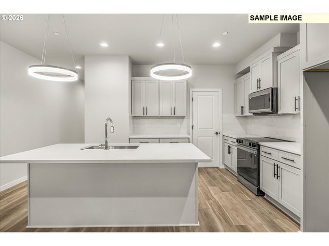 236 Nw MAWRCREST Ave, Gresham, OR 97030