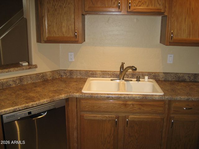 2027 E UNIVERSITY Drive 125, Tempe, AZ 85288