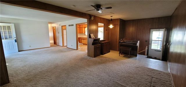 101 S Harrison Street, Spring Hill, KS 66083