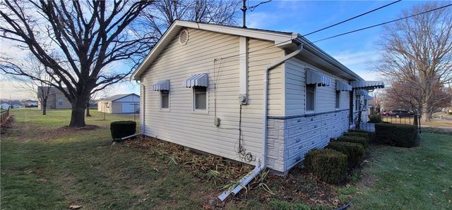 101 S Harrison Street, Spring Hill, KS 66083