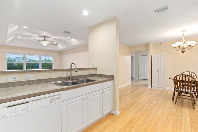 1802 E Sanderling Lane 15-A, Fort Pierce, FL 34982