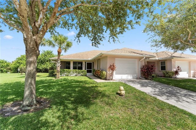 1802 E Sanderling Lane 15-A, Fort Pierce, FL 34982