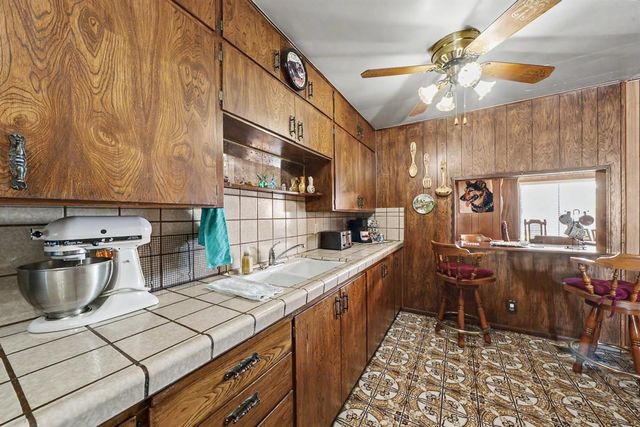 749 Costa Dr, Lodi, CA 95240