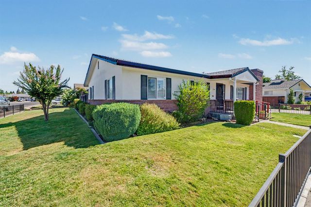 749 Costa Dr, Lodi, CA 95240