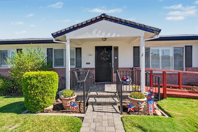 749 Costa Dr, Lodi, CA 95240