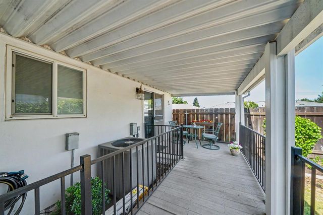 749 Costa Dr, Lodi, CA 95240