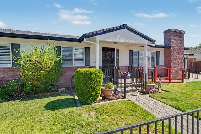 749 Costa Dr, Lodi, CA 95240