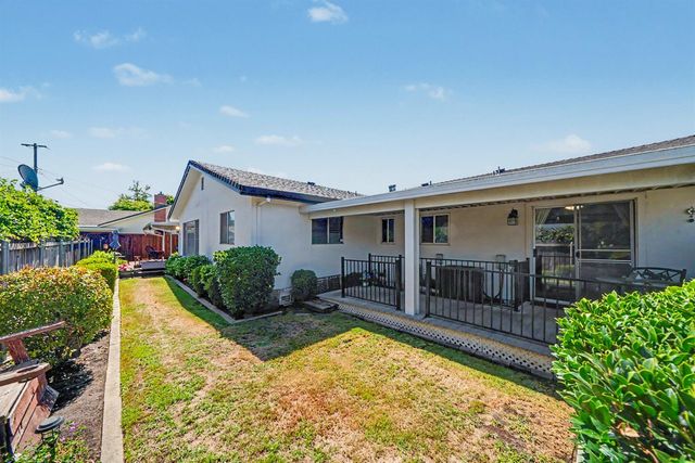 749 Costa Dr, Lodi, CA 95240