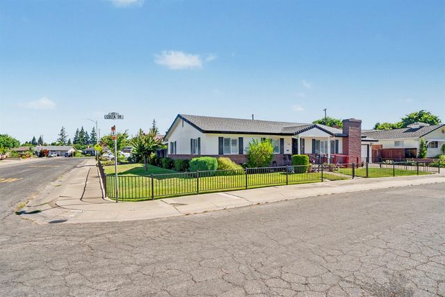 749 Costa Dr, Lodi, CA 95240