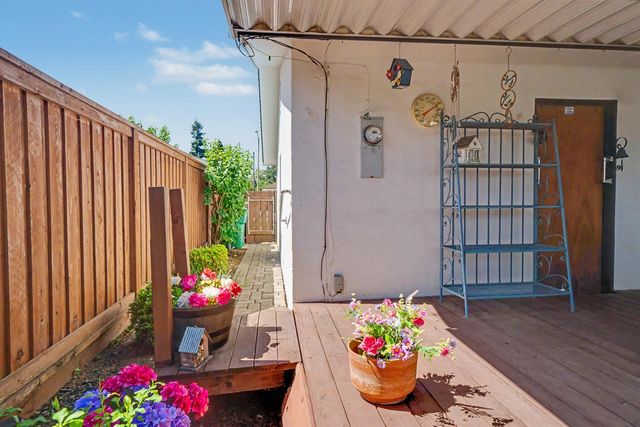 749 Costa Dr, Lodi, CA 95240
