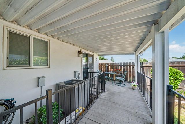 749 Costa Dr, Lodi, CA 95240