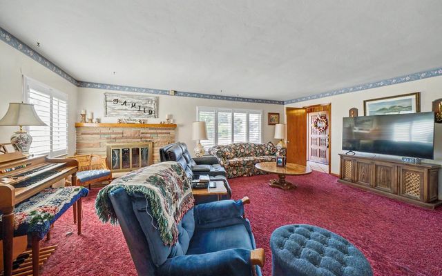 749 Costa Dr, Lodi, CA 95240