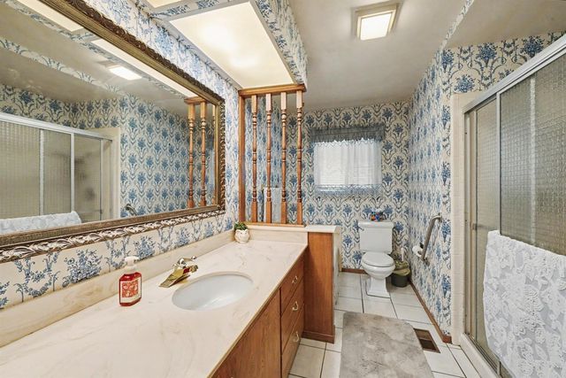 749 Costa Dr, Lodi, CA 95240