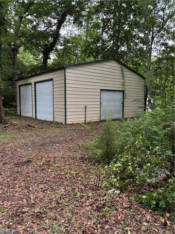 1156 Hallieford RD, Hallieford, VA 23068